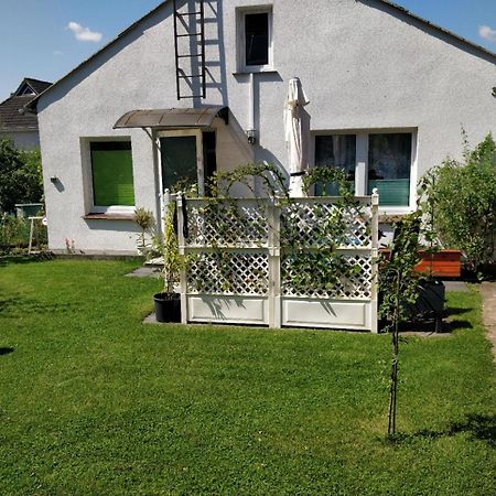 Gaestehaus Am Teich Raben Steinfeld Kültér fotó